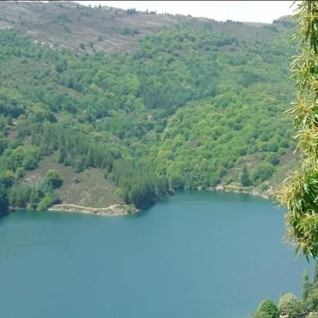Sur Les Rochers Du - Location Cevennes Costa 아파트
