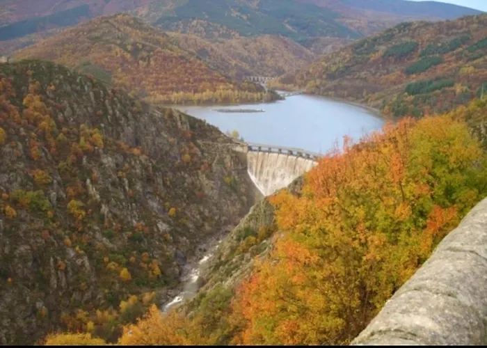 Sur Les Rochers Du & Location-rando En Vtt Lägenhet Villefort (Lozere)