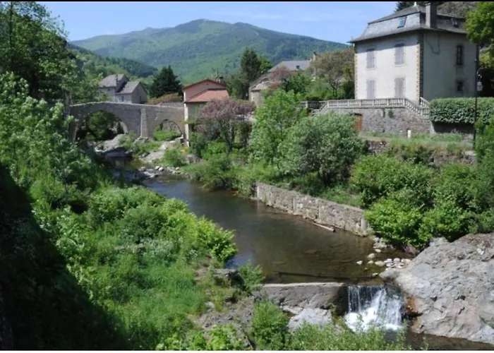 Sur Les Rochers Du & Location-rando En Vtt Lägenhet Villefort (Lozere)